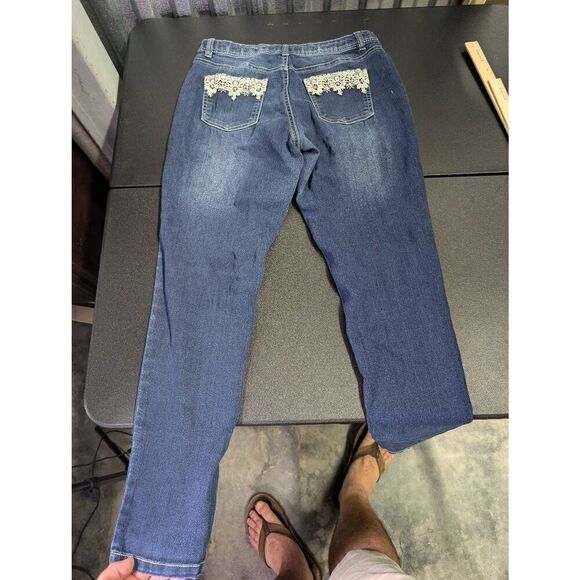 Bongo Girls Blue Jeggings with Lace Detail on Back Pockets women's 14 1/2 - Picture 3 of 9